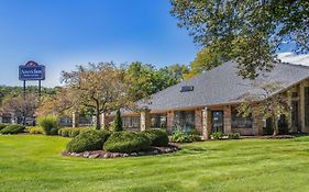 Americinn By Wyndham Delafield-Milwaukee